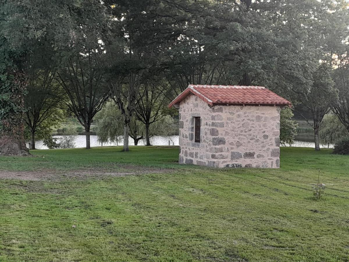 Auberge La Marchadaine Montrollet Kültér fotó