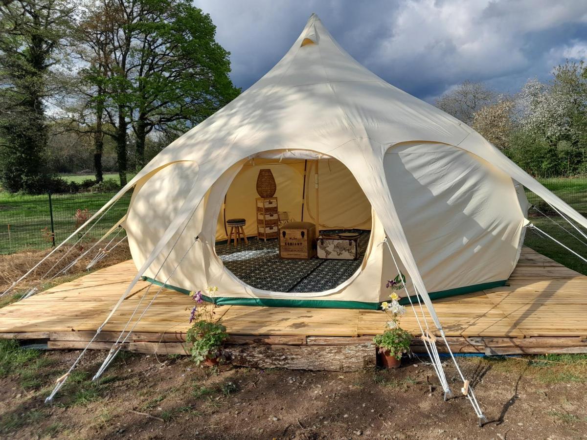 Auberge La Marchadaine Montrollet Kültér fotó